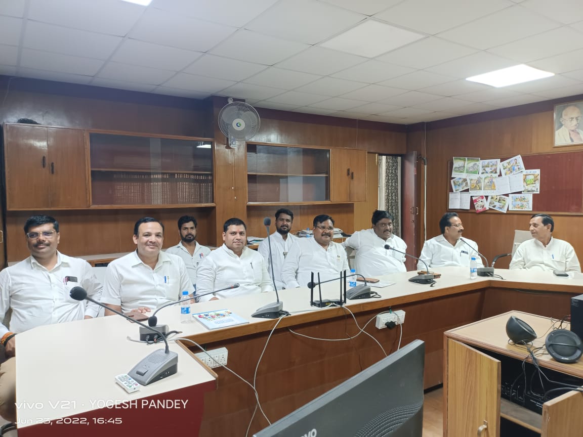 #AspirationalteacherTransfer
महोदय, आप से निवेदन है कि आकांक्षी जनपदों से अन्तर जनपदीय स्थानांतरण करने की कृपा करें.
<a href="/CMOfficeUP/">CM Office, GoUP</a>
<a href="/myogioffice/">Yogi Adityanath Office</a>
<a href="/thisissanjubjp/">Sandeep Singh</a>
<a href="/UPGovt/">Government of UP</a>
<a href="/SarvendraEdu/">Sarvendra Vikram</a>
<a href="/ChiefSecyUP/">S.P. Goyal, Chief Secretary, GoUP</a>
<a href="/basicshiksha_up/">Department Of Basic Education Uttar Pradesh</a>