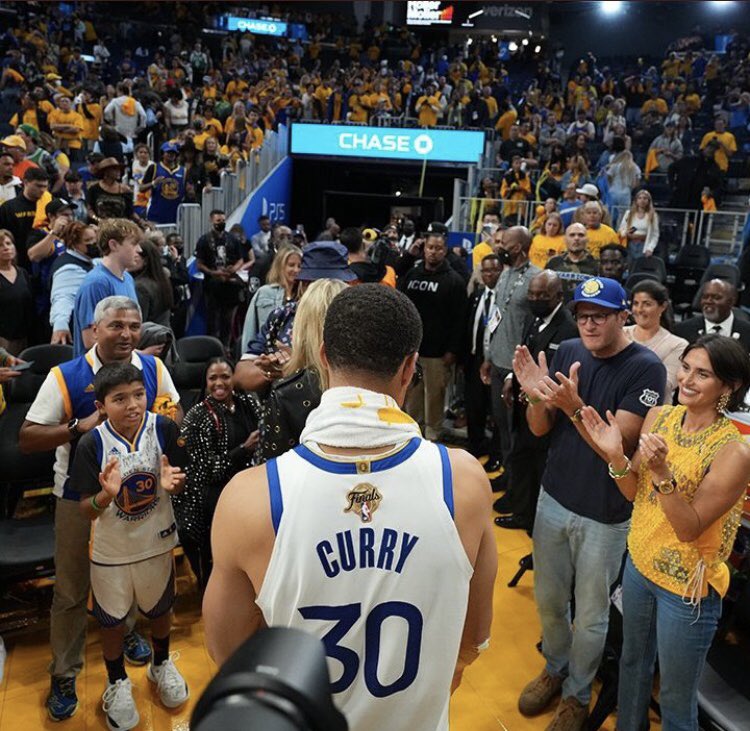 House of Bricks (parody) tweet media