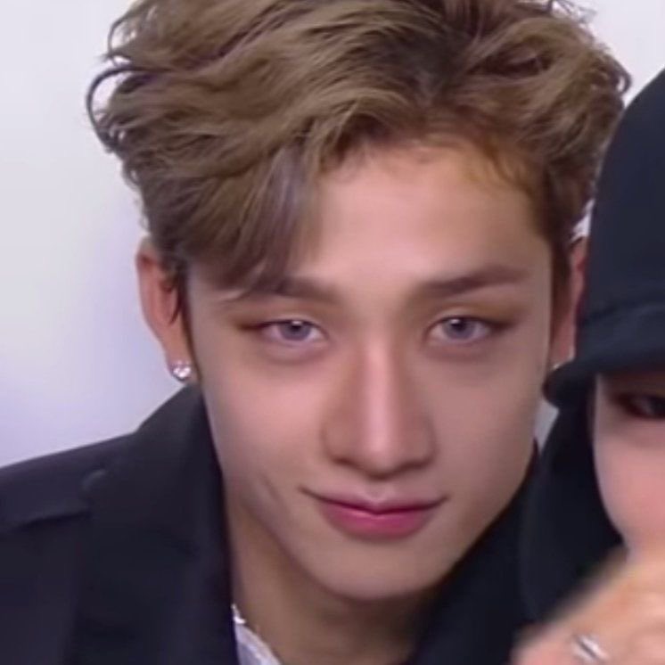 captainCB97s's tweet photo. this bang chan… wow https://t.co/dzNrtcPInH