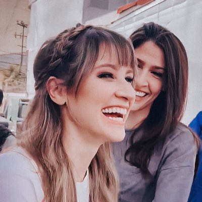 HaashDiversion's tweet photo. #HBDayHanna @haashoficial #NuevaFotoDePerfil https://t.co/Rnk3wDaUi3