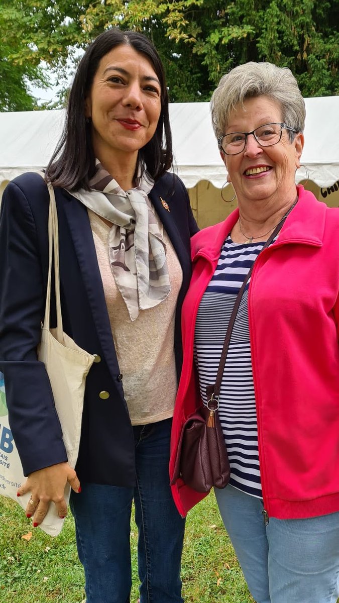 EFolest's tweet photo. 🎊 Fête du village à #Margency : bonne humeur au programme, spectacles pour les plus jeunes, animations pour tous, et l'occasion de rencontrer nombre d'acteurs de terrain engagés pour la ville et le Val d'Oise dans son ensemble.
Une belle journée, merci Monsieur le Maire ! 👏🏻 https://t.co/OUQKFny4IJ