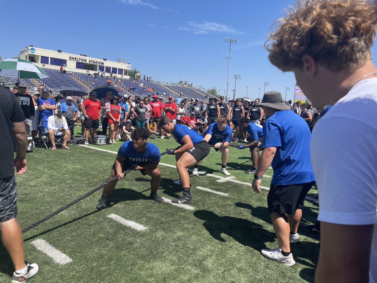 JacobAlford50's tweet photo. @Lindale_FB with a 4th Place Overall finish at the State LineMAN Challenge in Abilene, TX! We fell short of our ultimate goal - but I am extremely proud of these dudes for the way they COMPETE and FINISH! Can’t wait to strap on the pads in August! #EAT #ALLIN https://t.co/2ofp9DEGpd