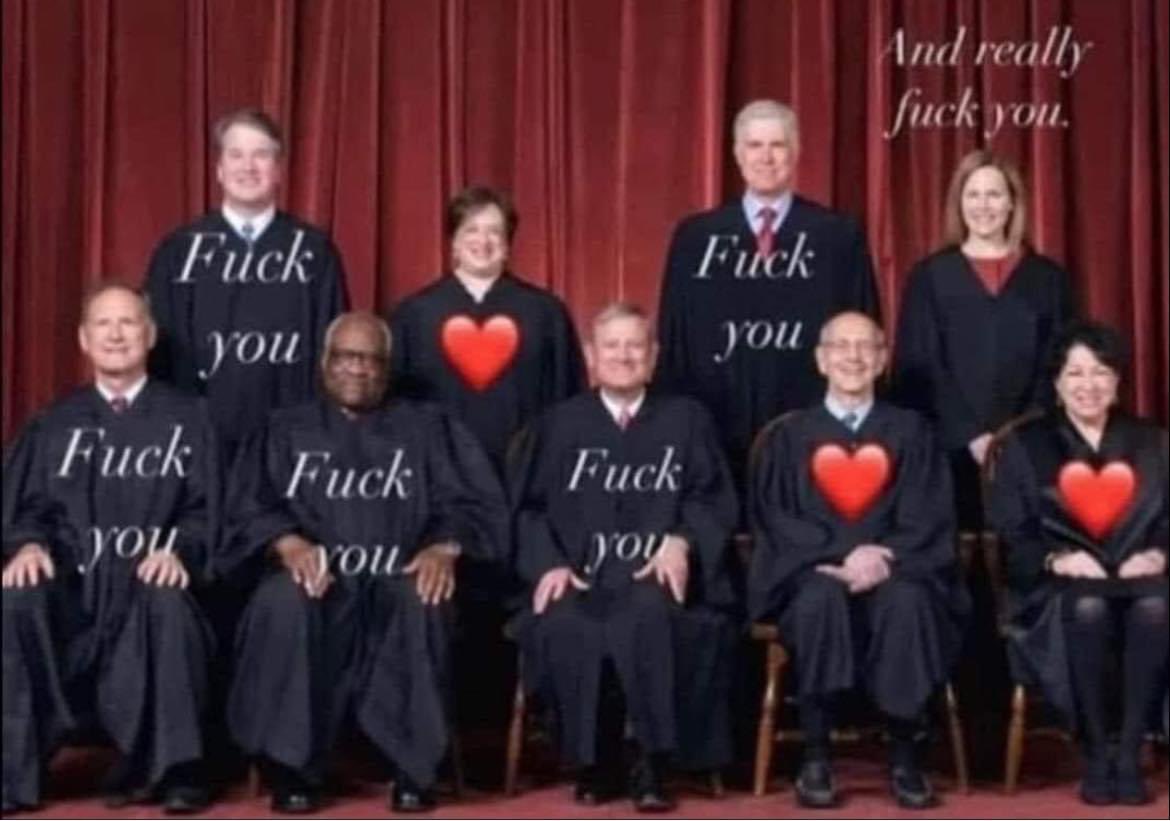 scottcapurro's tweet image. It’s feeling a bit like this right now. #SupremeCourt #AmyConeyBarrett #KavanaughLied #RoeOverturned