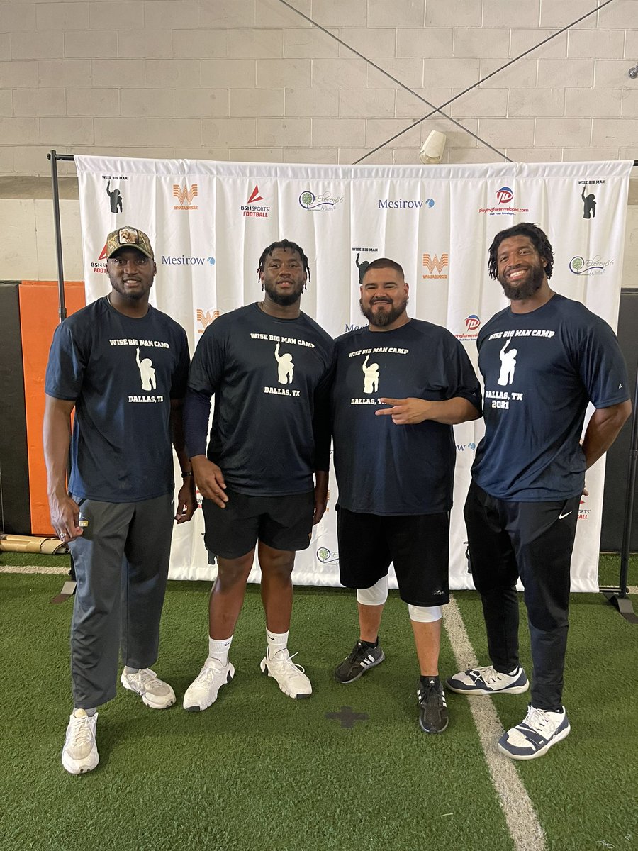 coachurbina6572's tweet photo. Wise Big Man Camp was a success, we had big boys from all over Texas working and grinding Shout out to the Wise bros and family for putting this camp together their 4th annual and always looking out for the kids and community. @coach_barnett @Whhseaglenation @dallasathletics https://t.co/67oE3taLaY