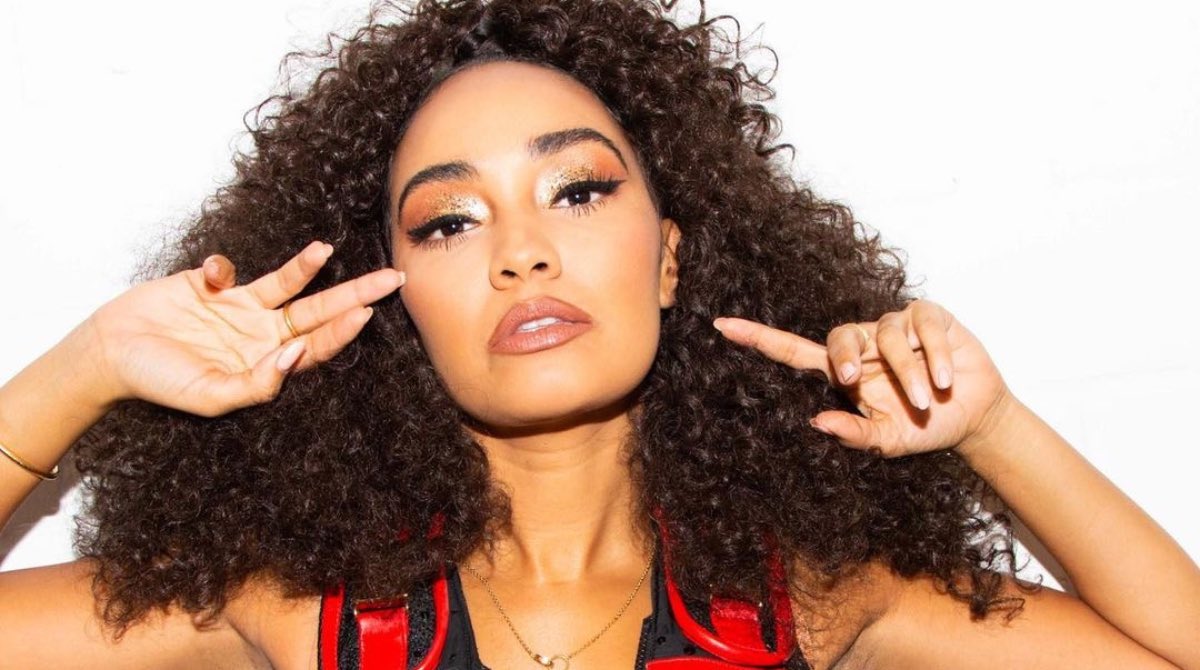 LEIGHZIP's tweet image. 📁 lm5 tour backstage