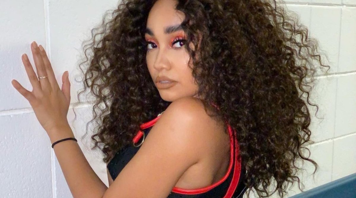 LEIGHZIP's tweet image. 📁 lm5 tour backstage