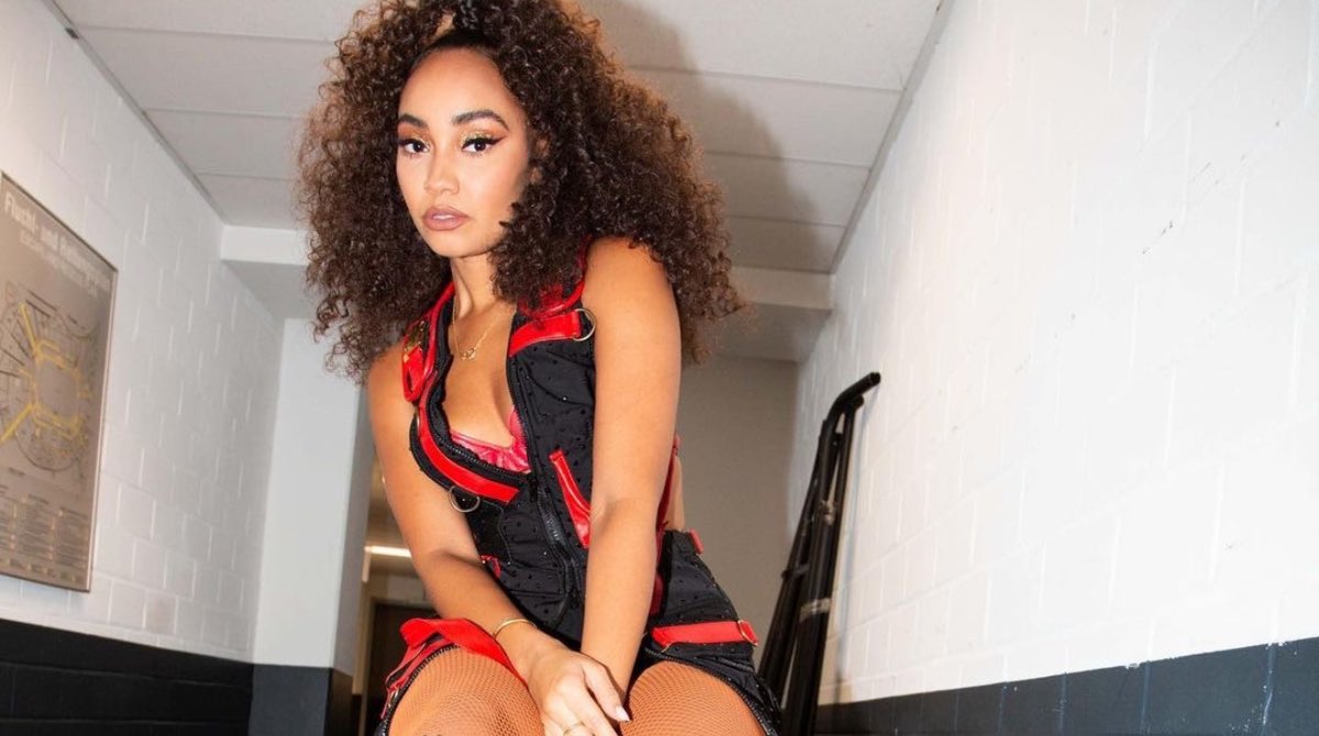 LEIGHZIP's tweet image. 📁 lm5 tour backstage