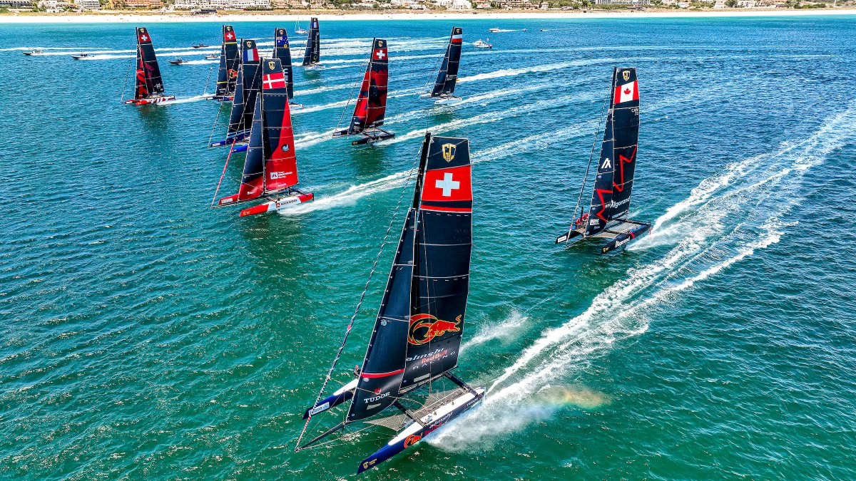 GC32RacingTour's tweet photo. BIG day in #Lagos with the GC32 fleet hitting 39kts.🔥
Racing resumes tomorrow (Sunday) at 10:30 for another epic and final day on the water.
📸 @SailingEnergy
#GC32LagosCup #GC32RacingTour #GC32Class #visitportugal https://t.co/rg2Y87M9rj