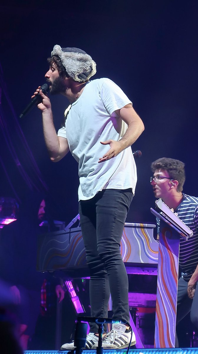 AJRTour's tweet photo. 📸: AJR onstage at #OKOPhoenix the other night!

📷 @Doctor_HooLock
(please do not repost without credit!) https://t.co/k1JoughBn2