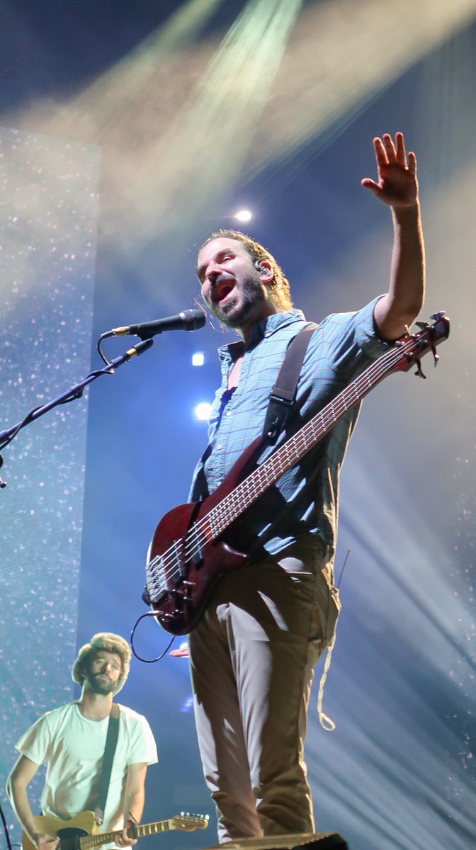 AJRTour's tweet photo. 📸: AJR onstage at #OKOPhoenix the other night!

📷 @Doctor_HooLock
(please do not repost without credit!) https://t.co/k1JoughBn2