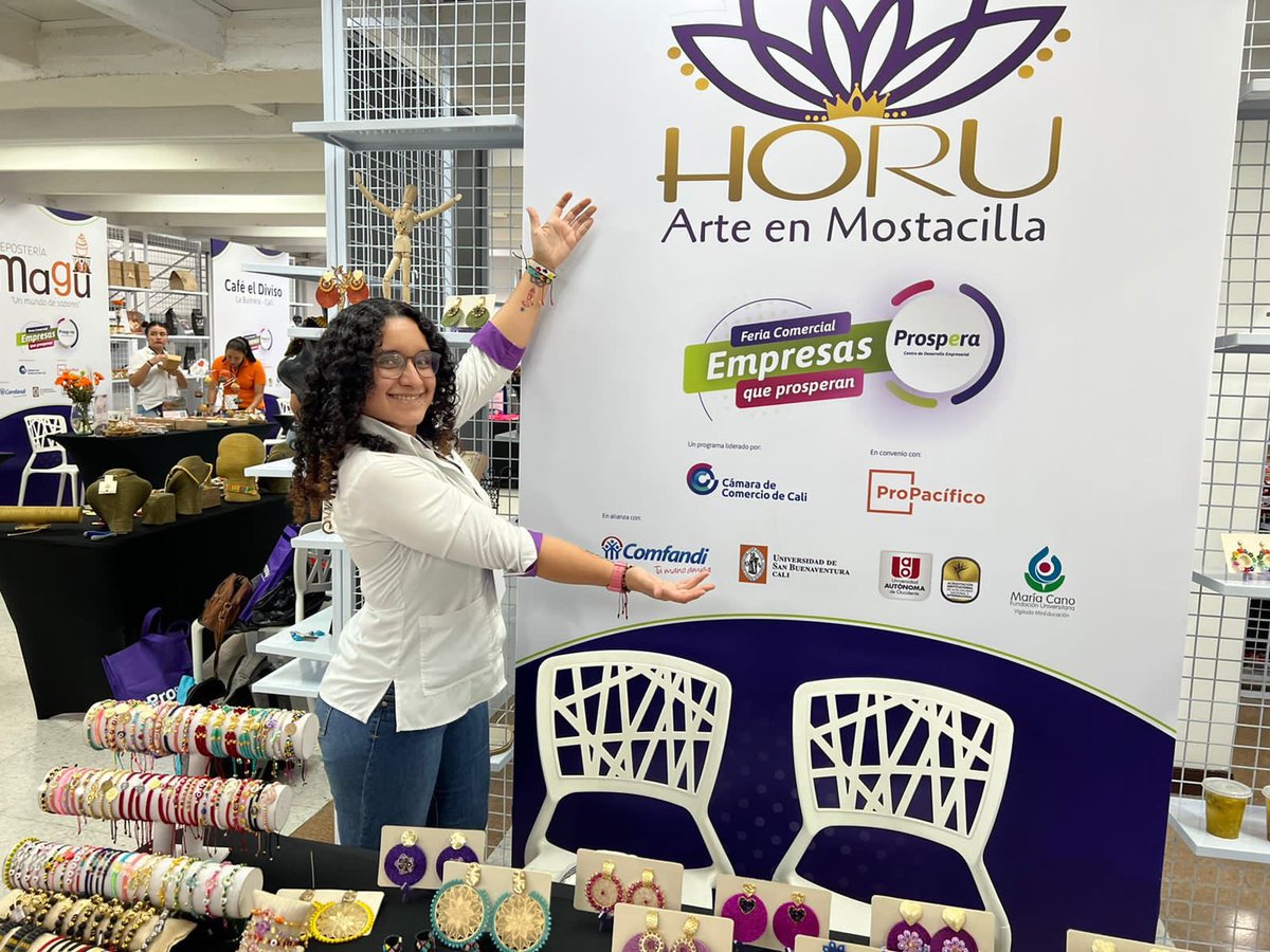 camaracali's tweet photo. #AEstaHora |En @UnicentroCali1 desarrollamos la Feria Comercial #EmpresasQueProsperan 🤩. Te invitamos a conocer los productos y servicios de 28 #emprendedores que han pasado por la ruta de formación de nuestro programa gratuito #Prospera🚀. https://t.co/mouvHaHVnz