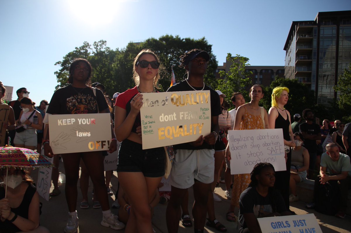 dailycardinal's tweet photo. Abortion rights activists gathered to protest against the overturning of Roe v. Wade on Friday, June 24 at the Wisconsin Capitol.

Photos: @DWhite437 @CoraSpychalla https://t.co/eod4mmOblI