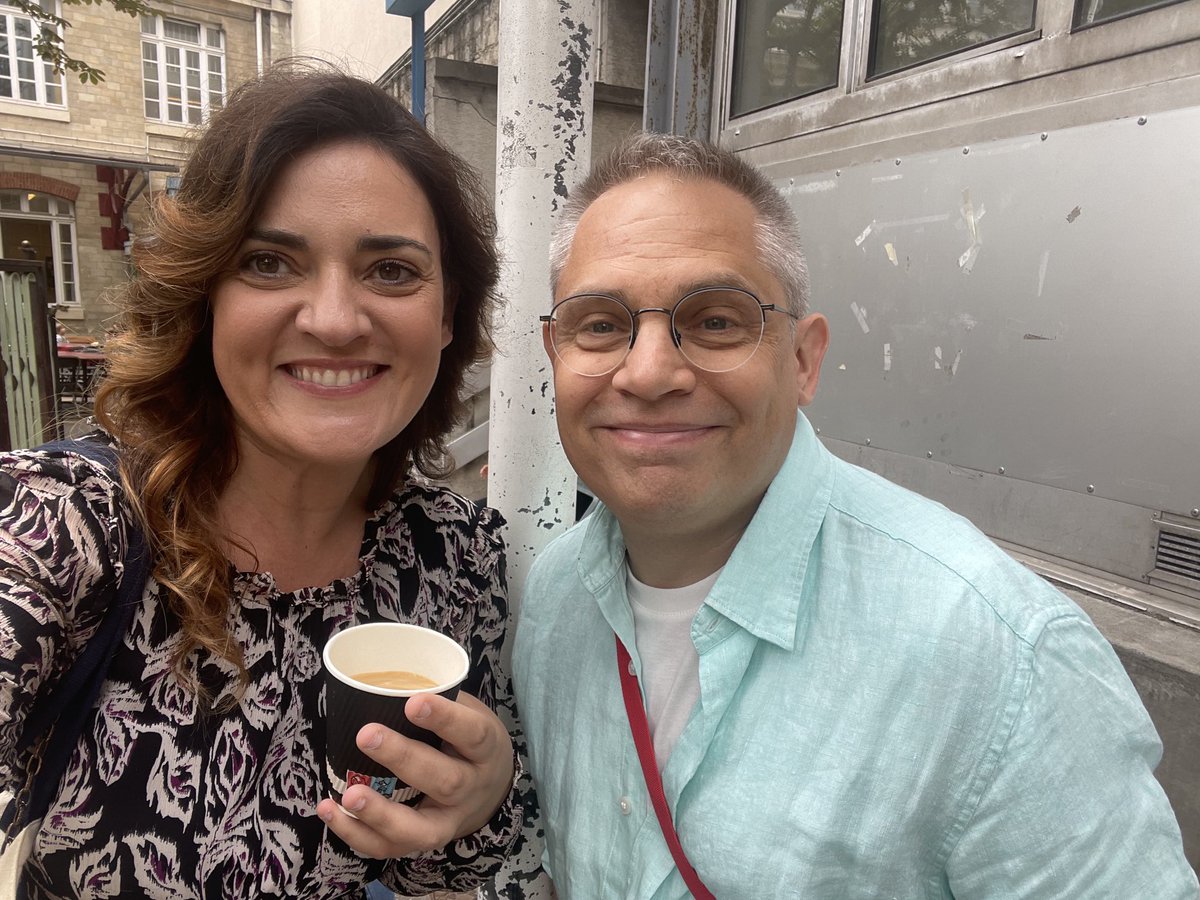 SarkisianSandra's tweet photo. 🎉#Paris17 est une fête ! Très belle fête de l’école #renaudes #laugier #fourcroy pour le plaisir des enfants, des parents et des anciens élèves ! #Paris17 #circo7504 @AstridPanosyan https://t.co/tT1XIyPPbu