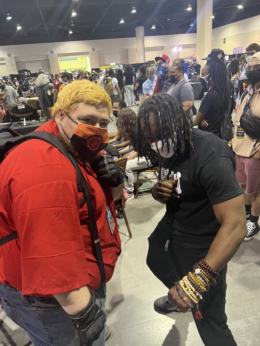 BIGBABYFGC's tweet photo. Also bob cosplay looks sick me and @Tasty_Steve looking fresh af!!! https://t.co/kcCiUioFCl