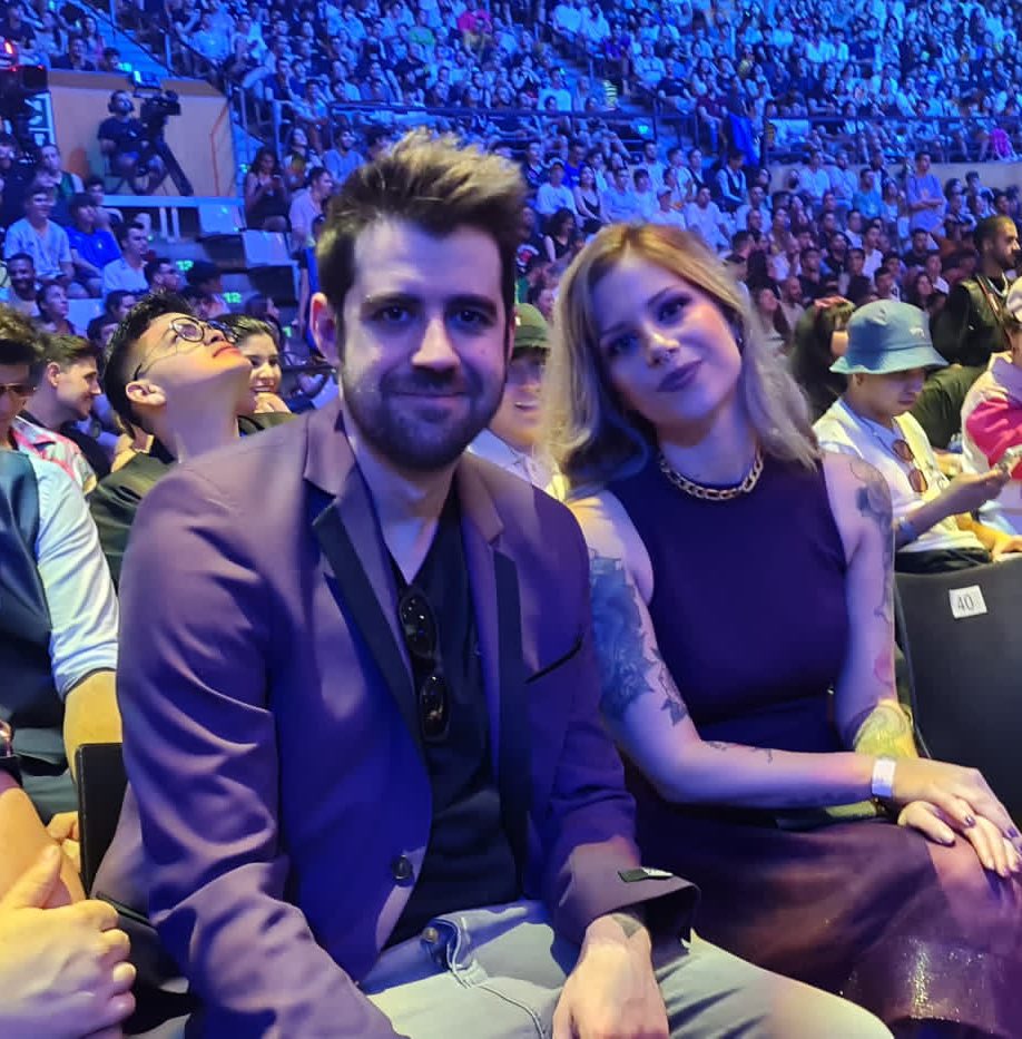 El rey y la reina💙👑 #LaVeladaDelAño2 

PD: ¿qué miras, <a href="/Komanch/">komanche 🇸🇻</a>?👀