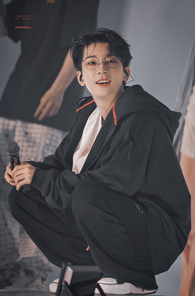 pinkmilk_ww's tweet photo. 220625 Be the sun

아기고양이 한마리가 공연장에 놀러 왔어용🐈

#원우 #WONWOO #ウォヌ #세븐틴  ⁠ ⁠⁠ ⁠ #SEVENTEEN  ⁠ ⁠⁠ https://t.co/C37o1V8W74