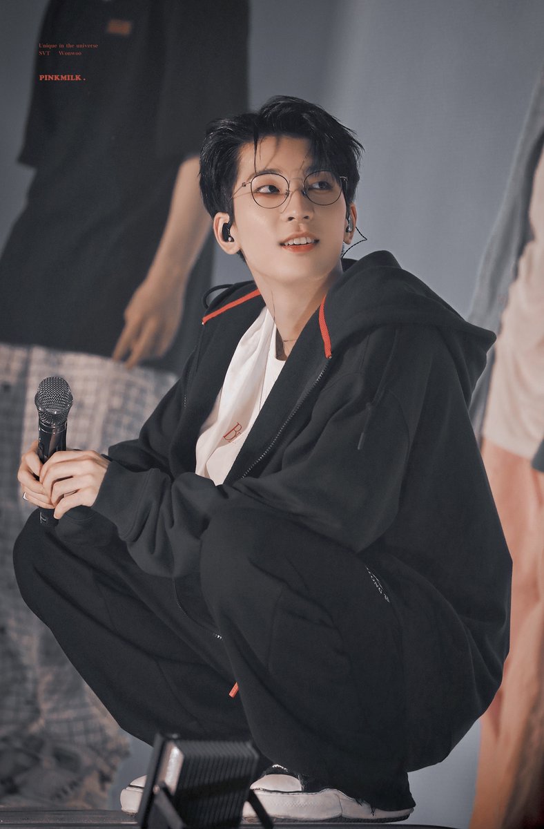 pinkmilk_ww's tweet photo. 220625 Be the sun

아기고양이 한마리가 공연장에 놀러 왔어용🐈

#원우 #WONWOO #ウォヌ #세븐틴  ⁠ ⁠⁠ ⁠ #SEVENTEEN  ⁠ ⁠⁠ https://t.co/C37o1V8W74