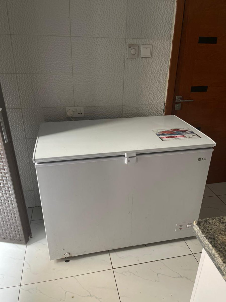 unclutterwithMo's tweet photo. #barelyused 280 Ltrs Chest Freezer
Price: N180,000
Location: Lekki county
❗PAYMENT VALIDATES ORDER

❗Send a DM or a WhatsApp message on 08103773884 to place an order
#nigerianonlinestore https://t.co/lkXQqiH8DZ