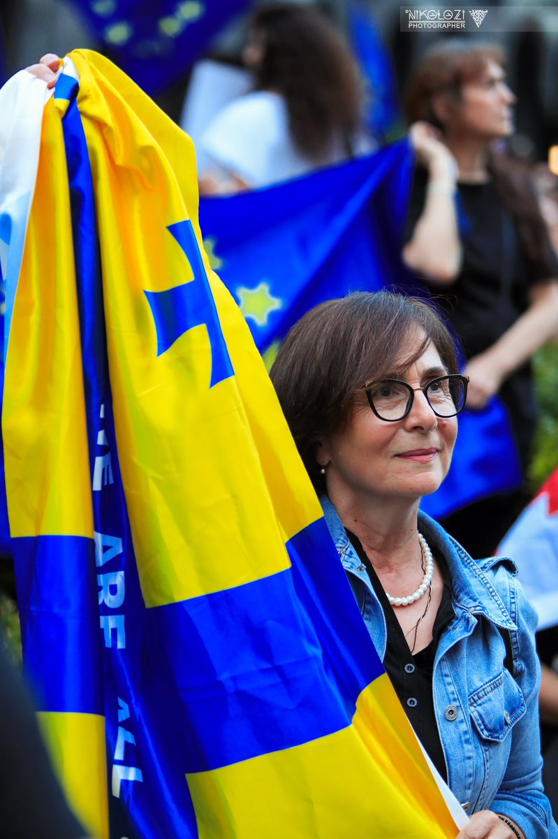 PhNikoloz's tweet photo. Georgian women 🇪🇺🇬🇪
#ukraine #weareeurope #georgia #freedomgeorgia #Nikolozi #NikoloziPH #NikolozUrushadzePhotographer https://t.co/hQqYj4WE40