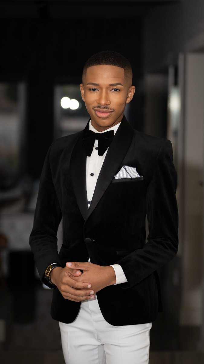 lasizwe's tweet photo. Let’s…. #DStvMVCA https://t.co/dQ64BKPBnh