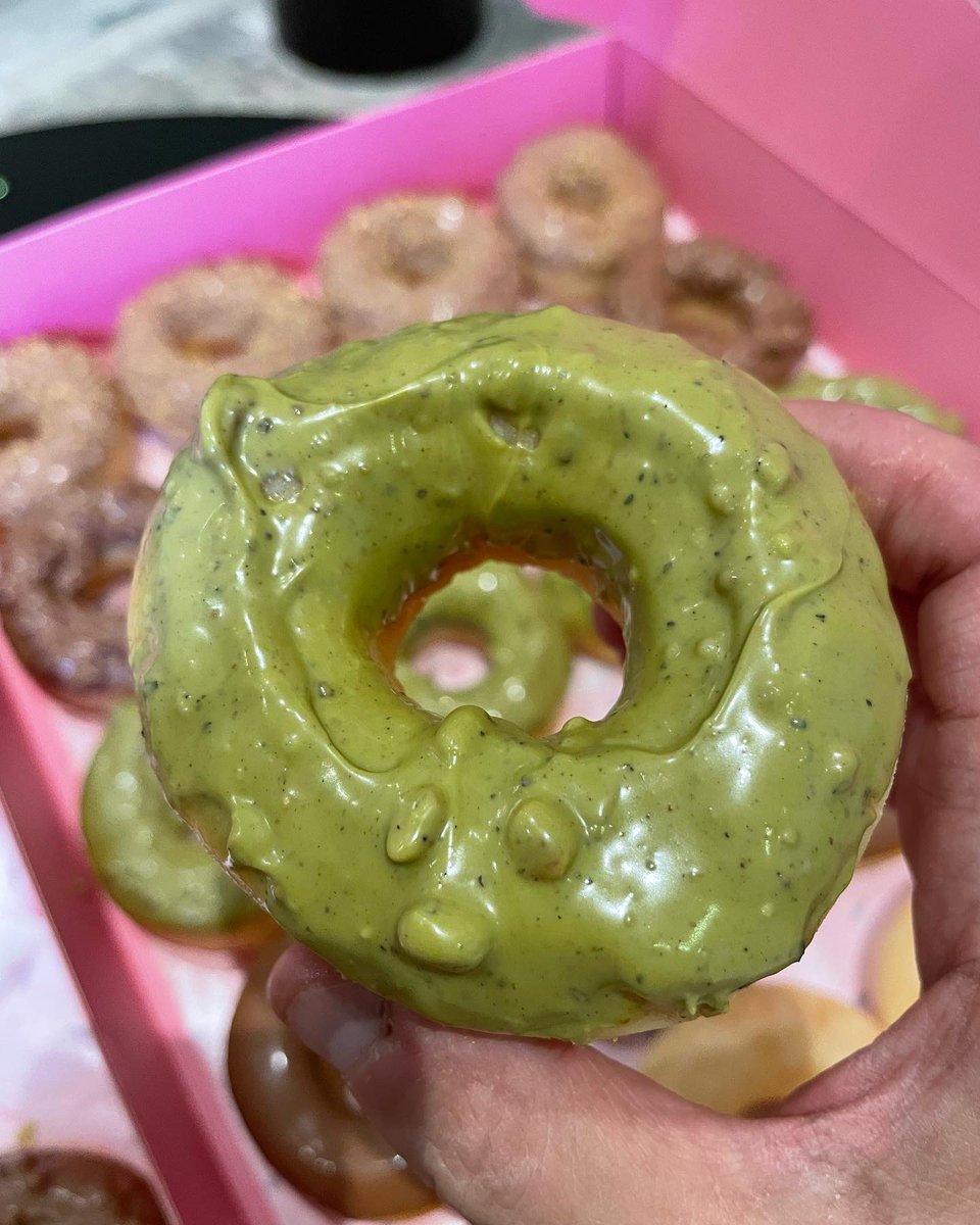 Khobar_tour's tweet photo. عروض خاصة من دايس دونات 
DICE Donut 

- اشتري بارتي بوكس واحصل على الثاني مجاناً

- اشتري نصف درزن واحصل على الثاني مجاناً 

- اشتري ٢ بايتس بوكس واحصل على الثالث مجاناً 

موقعهم :: الخبر - طريق الامير سلطان - بعد مركز طابا 

العروض الى نهاية شهر جون https://t.co/X8tVZUOgyR