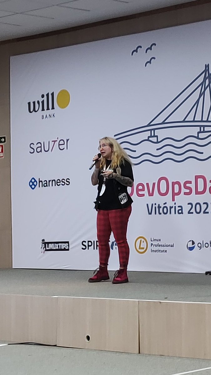 lanussemorais's tweet image. Palestra de milhões @punkdodevops #devopsdaysvix