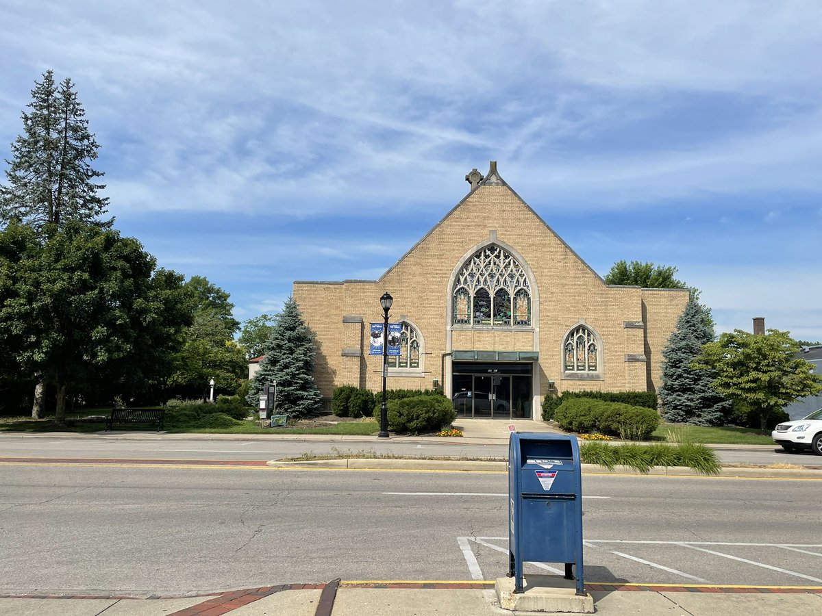 ChristChurch_FT's tweet photo. HQ is looking especially beautiful on this wonderful summer day!
☀️💙
#NKY #FtThomas https://t.co/J31gUgX5UU