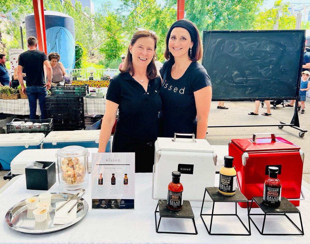 Today I’ve had the pleasure of assisting a friend of mine - selling her salad dressing and marinade - KISSED @EGBrickWorks #farmersmarket #toronto 🇨🇦 Fresh.Clean. Local.  Also found at <a href="/WholeFoods/">Whole Foods Market</a>