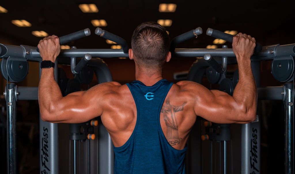 😎 Summer is Here!  There's definitely a heat wave and we've got you covered 😉

#summertime #sun #beach #sunshine #tennis #tennisfashion #tennislife #gymwear #gymapparel #athleticwear #athleticapparel #performancewear #athletics #fashion #fashionista #summerfashion #sunsout