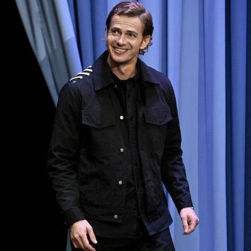 riseskyvvalker's tweet photo. no time for being sad seeing hayden happy and GLOWING is my serotonin <33 https://t.co/yakXmyUz5K