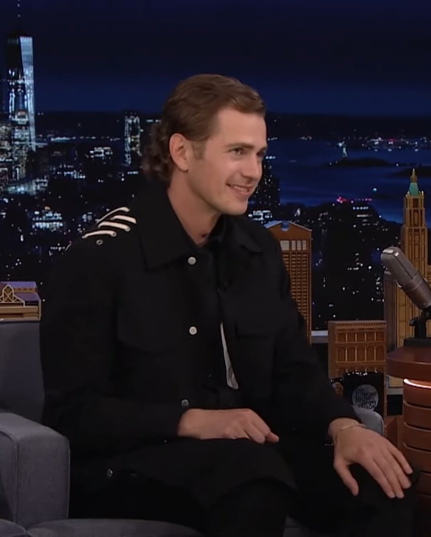 riseskyvvalker's tweet photo. no time for being sad seeing hayden happy and GLOWING is my serotonin <33 https://t.co/yakXmyUz5K