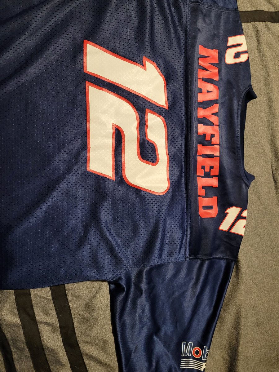 BradThacker12's tweet photo. @jeremymayfield_ This is still in my closet. https://t.co/uLHD0CYZAT
