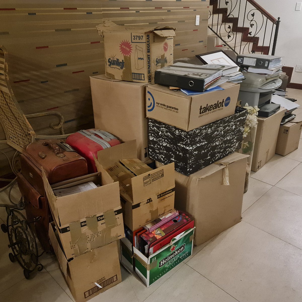 koko_matshela's tweet photo. The material that I inherited from John Begg; The late Chief Engineer of @Eskom_SA.

In his will, he directed that his engineering library be given to me.

May his soul rest in peace🙏🏿

Second to Alex Ham, John Begg was arguably the best power plant engineer the country ever had. https://t.co/C4g2iL8lbP