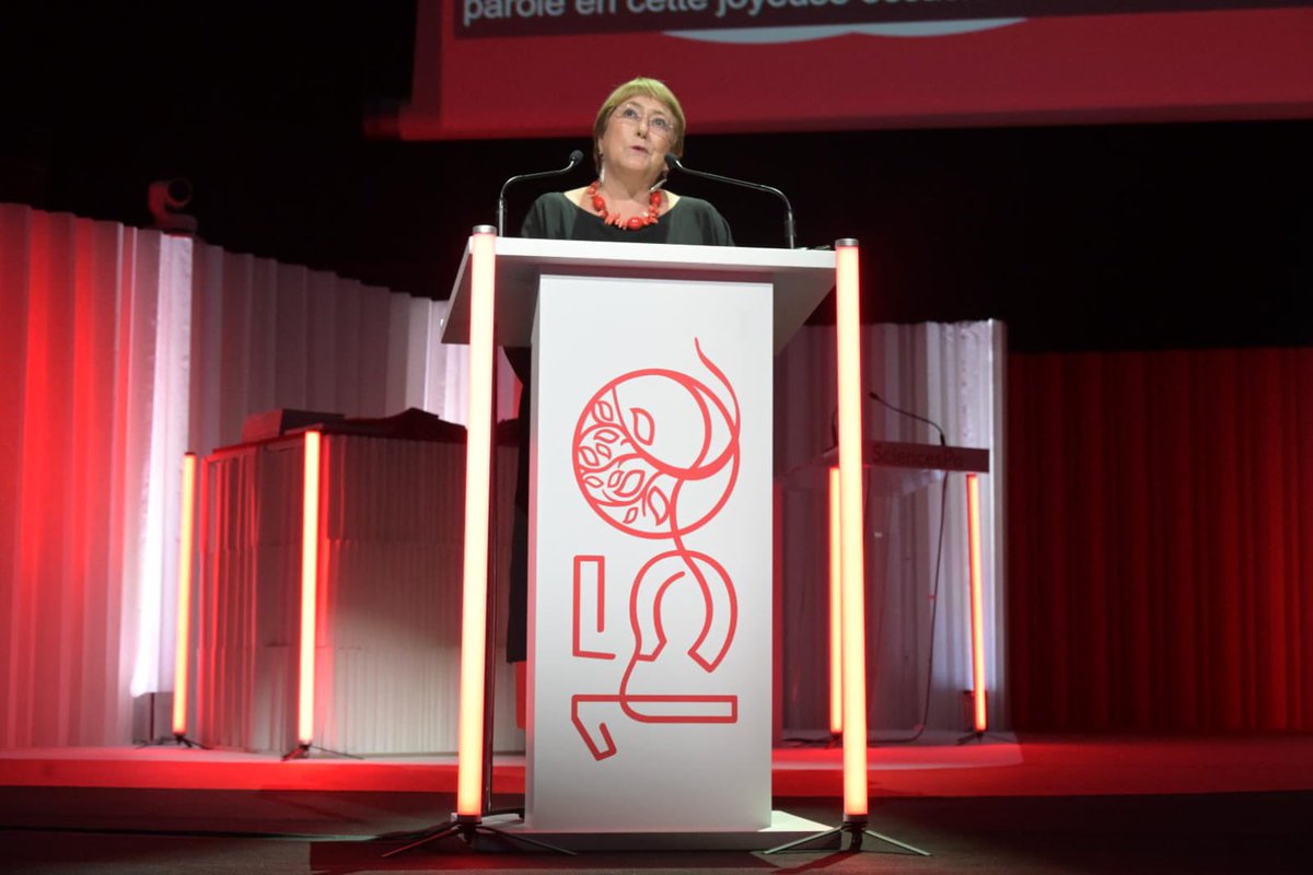 "I don’t need to tell you how challenging things are in the world right now, how unpredictable, and daunting they can seem." In the wake of the #RoeVsWade ruling this statement from <a href="/mbachelet/">Michelle Bachelet</a> resonates more than ever.

Thank you <a href="/sciencespo/">Sciences Po</a> for this inspiring #ScPoGRAD2022!