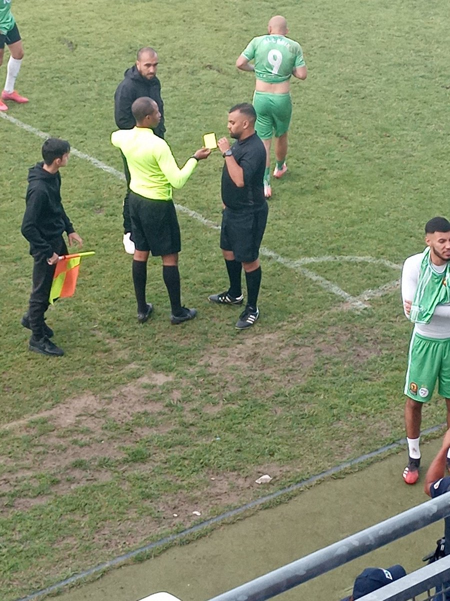YasShootafrica's tweet photo. Gassama retrouve les terrains à la CAN de Sarcelles. #algcam #gassama https://t.co/Qizxxe5RBD