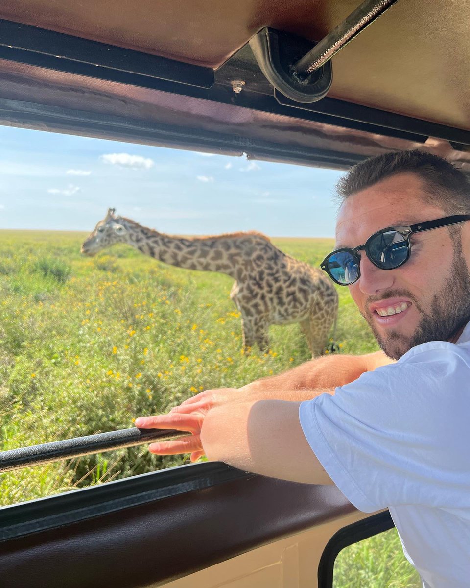 Stefandevrij's tweet photo. Tanzania 🇹🇿😎🦁🐘🦒 https://t.co/ZTaTDm8DRc