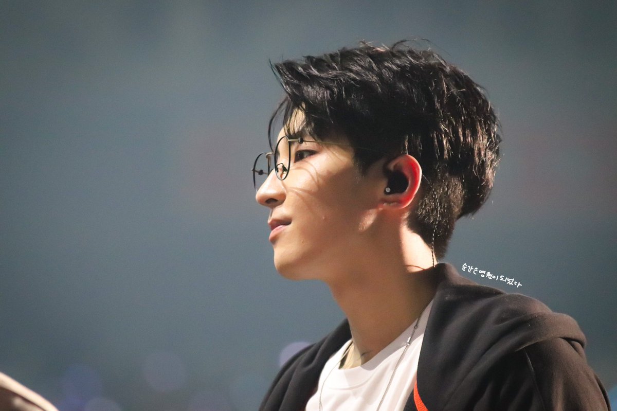 bemyeternal's tweet photo. 220625 

세븐틴 비더썬 첫콘 
Seventeen be the sun concert

#세븐틴 #seventeen #원우 #wonwoo https://t.co/wcTQ43eSzd