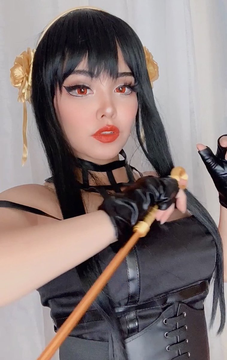 _chibikaty's tweet photo. Finally did the full cosplay for Yor 🖤 https://t.co/UzHN0inc7g