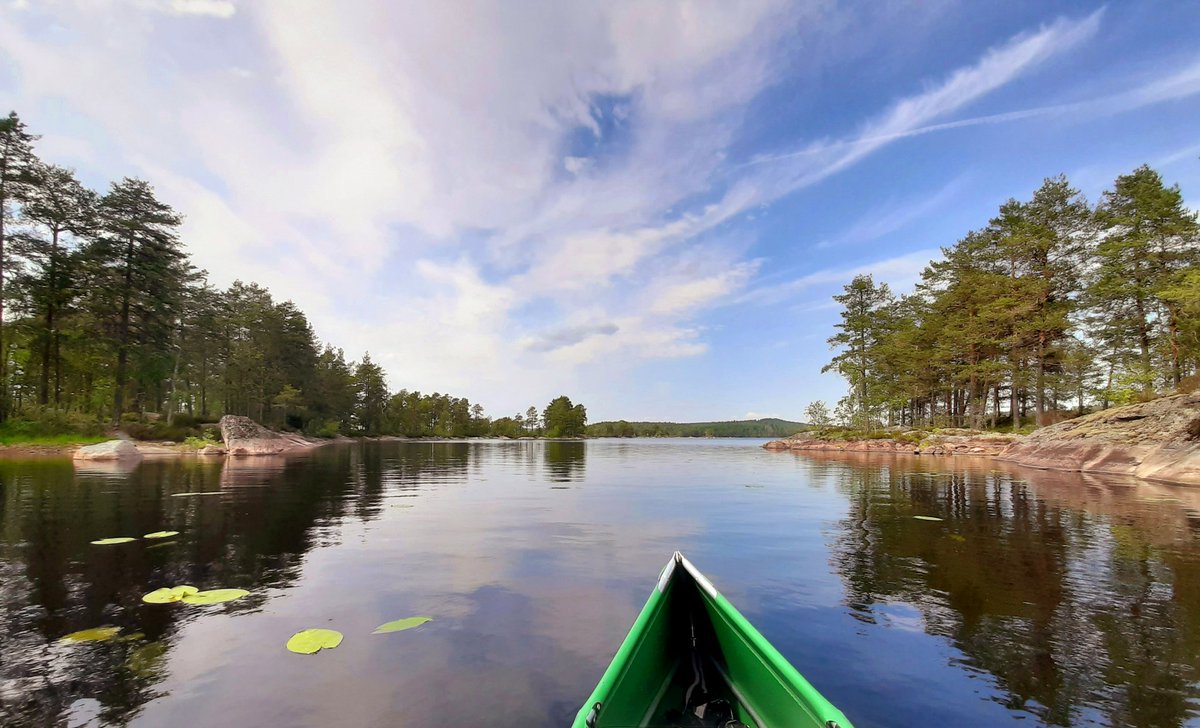 TheSwedishSaga's tweet photo. Georgeous day out today, first some tracking and then ending the day with the canoe.
I wonder what muscle will hurt the most tomorrow... 😂
#Sweden #Glaskogen #Värmland https://t.co/LBDxkUSXde