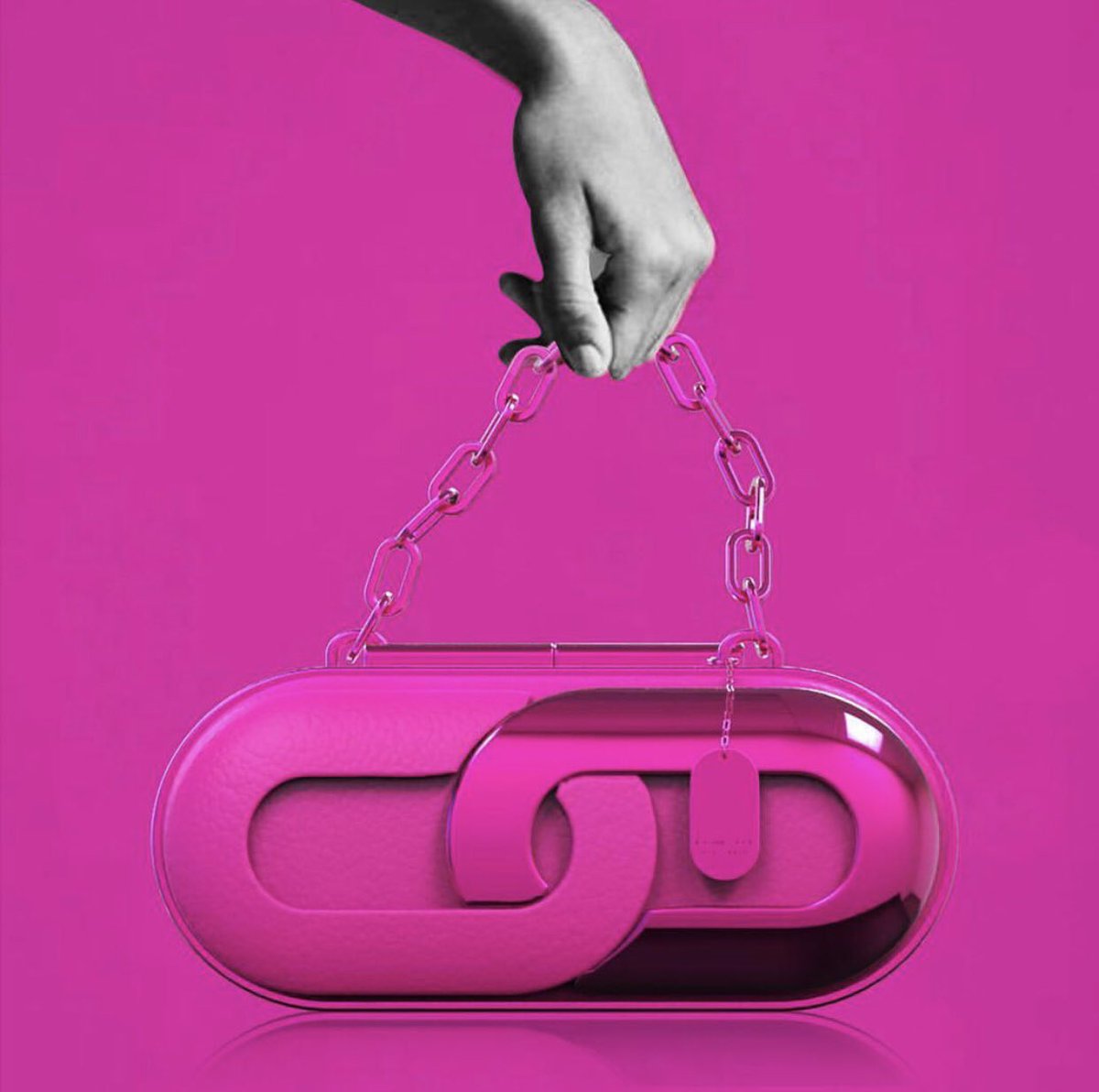 piccolostu's tweet photo. B-Chain Bag ⛓

#nft #NFTCommunity #bagdesign 

https://t.co/KJl1bUsLas https://t.co/WLvKPFCfhe
