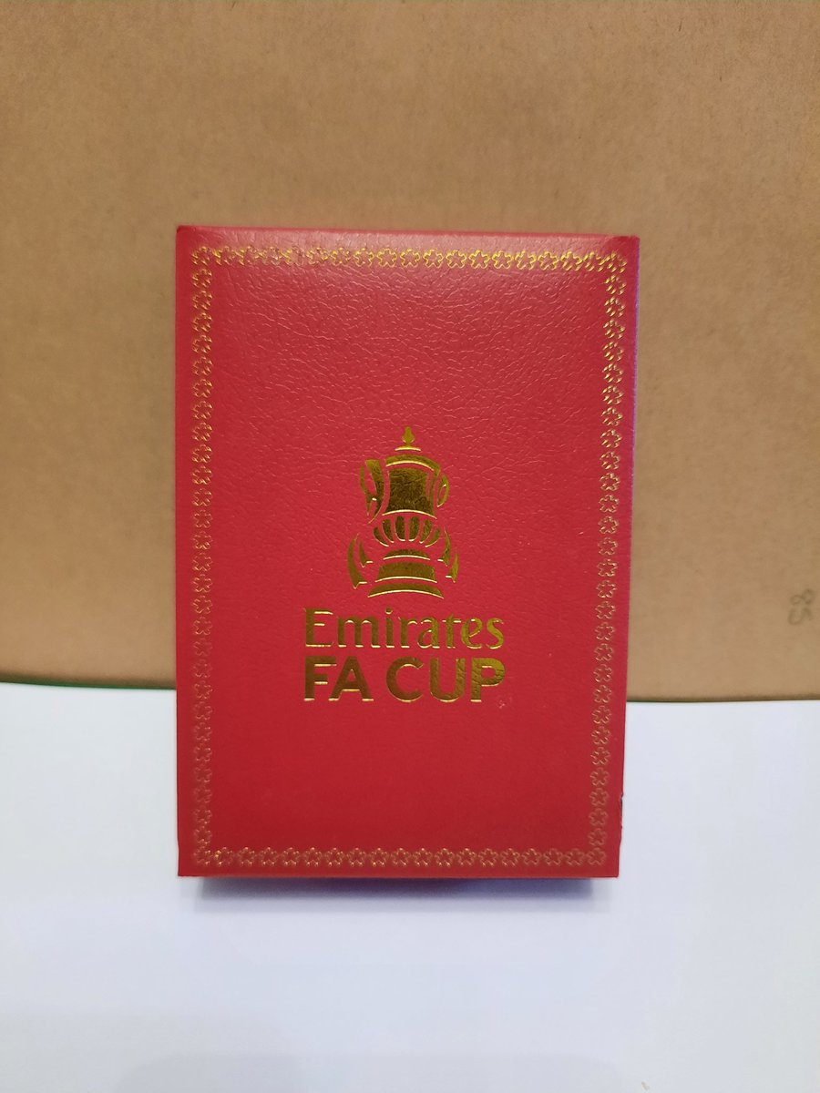 wickett180's tweet image. I've got about 15 Replica FA Cup Winners Medals left, and six left that come with a presentation box.

If you want one, please DM me.

The Medal and Box is £20 posted (UK)

The medal on it's own is £12.95 posted (UK)

DM me if you would like one.

Cheers.