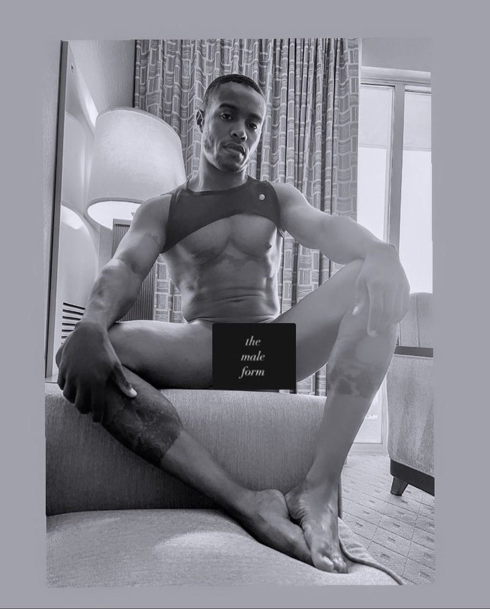 jake_watersxx's tweet photo. Photos by @themaleformphotos (IG name) I love this set of photos. They make me look Sexy, Regal, and Tall! #GQmodel #sexy #supermodel #fine https://t.co/dUbMjlpmPp