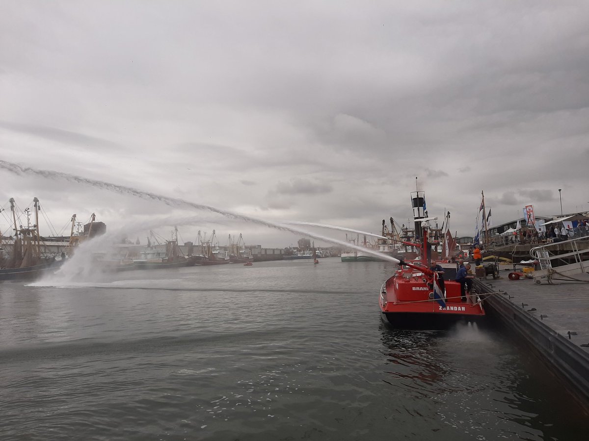 wilma_prins's tweet photo. #havenfestival #ijmuiden #trawlerkade https://t.co/bNiMkS4D0N