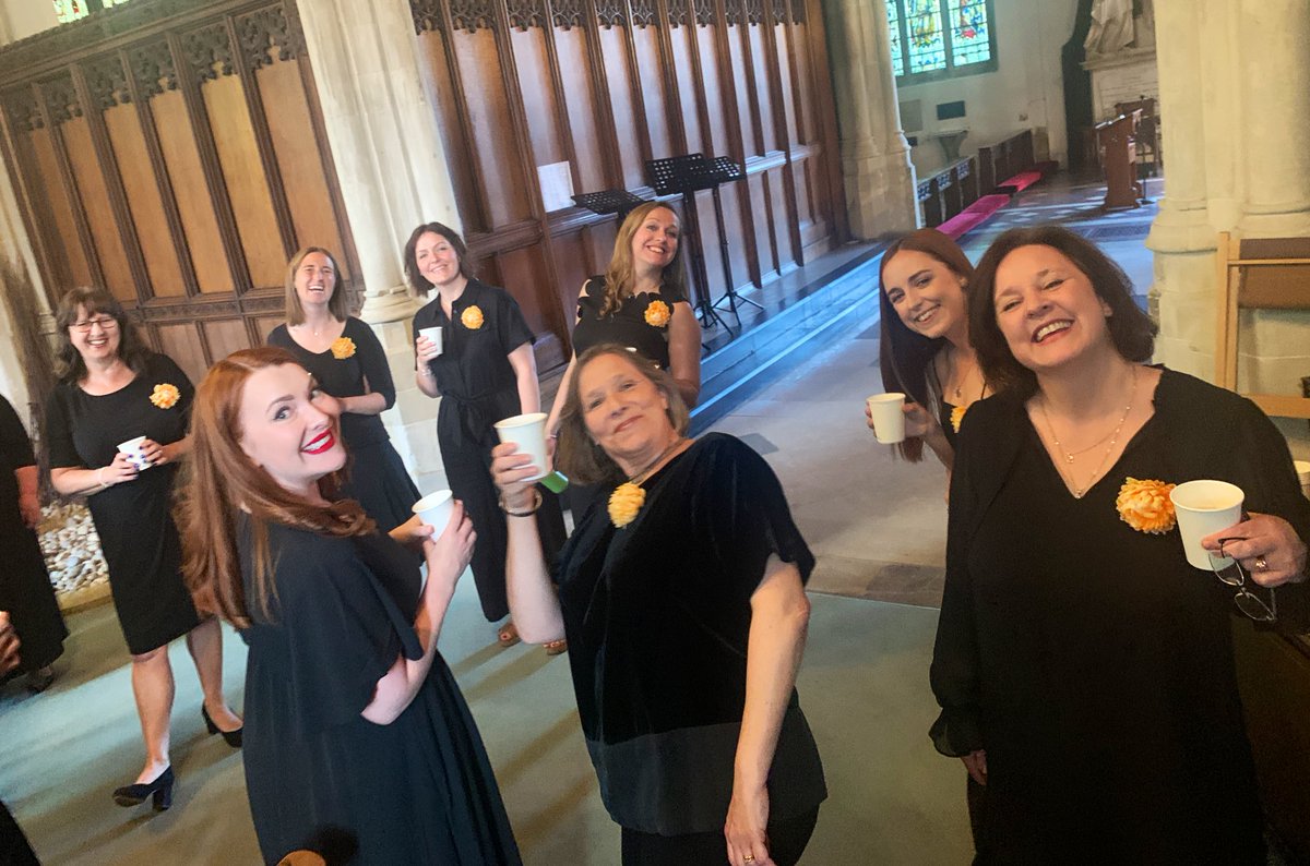SaraThornton1's tweet image. We are concert ready @TopNotesChoir! Wish us luck… although now I don’t need it because lovely @IamJoPR (here with yellow flowers) is lending me her lucky rock to hold during my little high note line. I can’t tell you how much it helps! It gets a bit sweaty though🤣 #topnotes