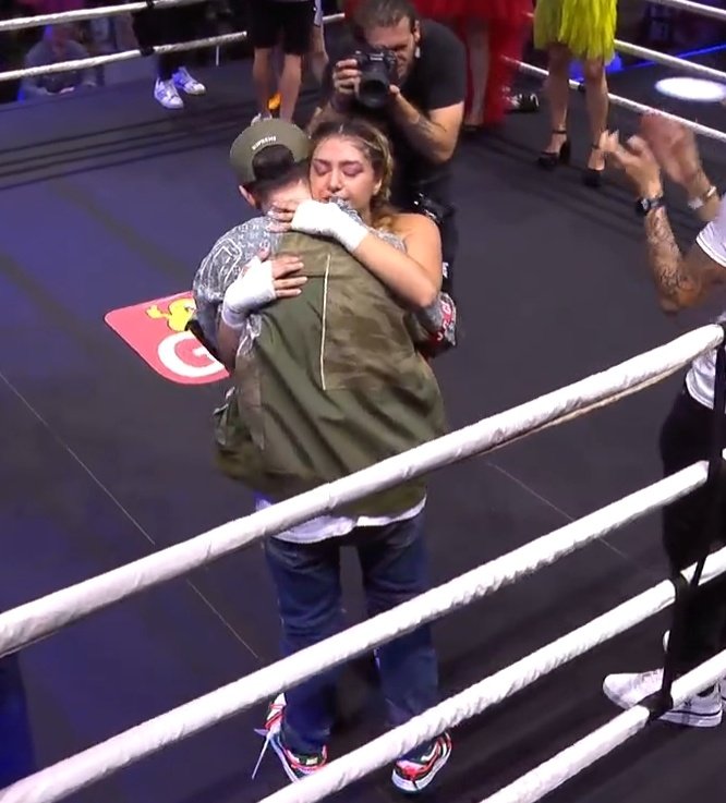 lvshollanov's tweet photo. QUE AMOR TAN LINDO TIENEN ARI Y JUAN 😭❤️‍🩹 https://t.co/L8q4VZtw4m