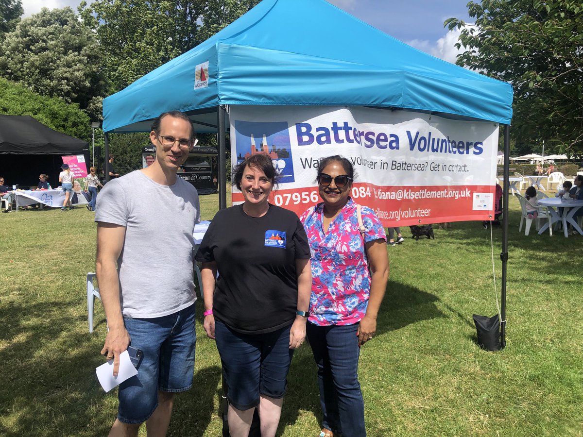 syedabattersea's tweet image. Well done ⁦@BatterseaVolun1⁩ for putting on #volunteersfair @batterseapark Great to see charities there to #recruit #batterseavolunteers #wandsworthvolunteers including ⁦@alzheimerssoc⁩ ⁦@LinkUpLondonUK⁩ @batterseabefrienders