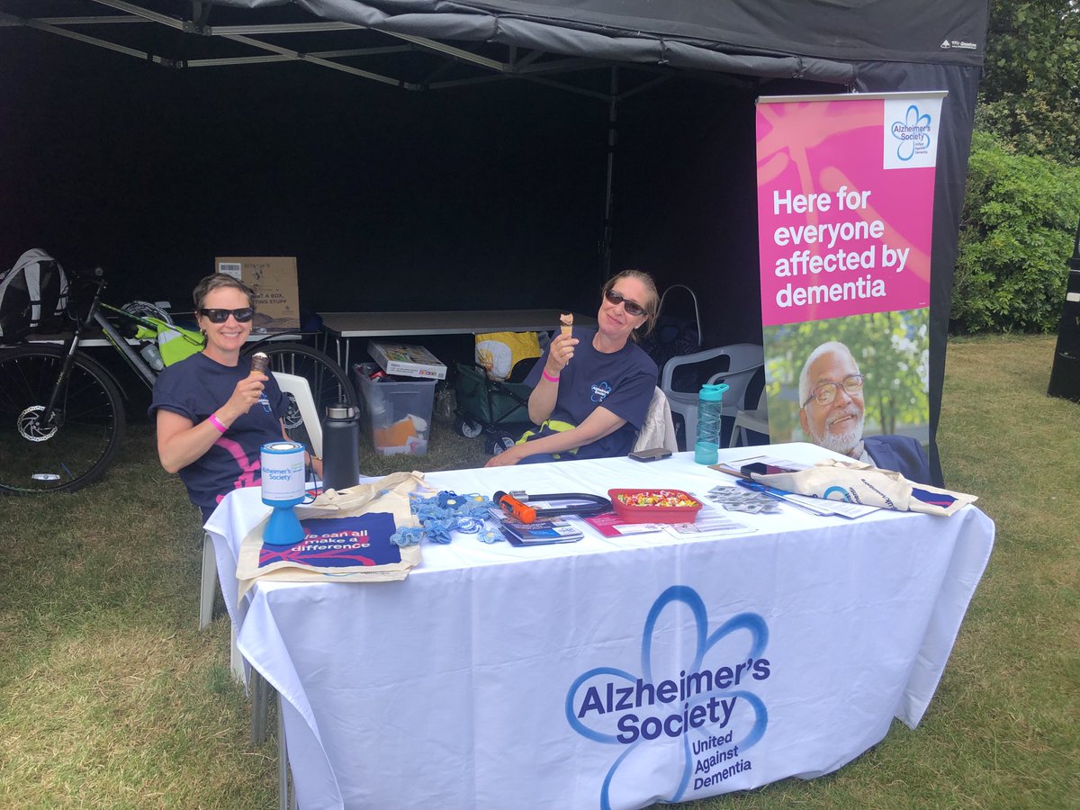 syedabattersea's tweet image. Well done ⁦@BatterseaVolun1⁩ for putting on #volunteersfair @batterseapark Great to see charities there to #recruit #batterseavolunteers #wandsworthvolunteers including ⁦@alzheimerssoc⁩ ⁦@LinkUpLondonUK⁩ @batterseabefrienders