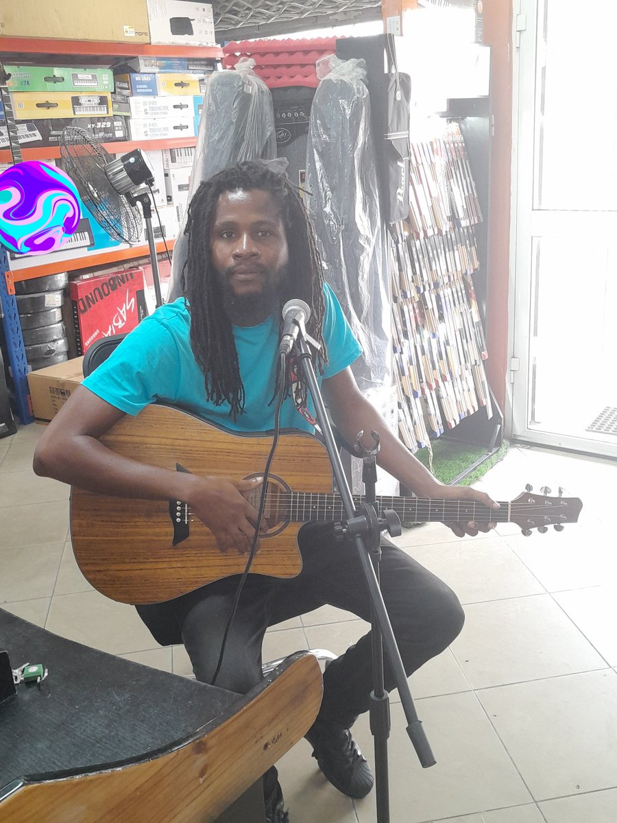 OLUSHEGS's tweet photo. Want to say a massive w'sup to all my new followers & likers on Twitter!!! Checkout my sounds!!! Come and watch me performing them live too!!!! #TheGreatest #MusicalIcon #SuperstarKing ๐#Olushegs #OrENT #ComingtoaCityNearYou https://t.co/sgNinLFOWr