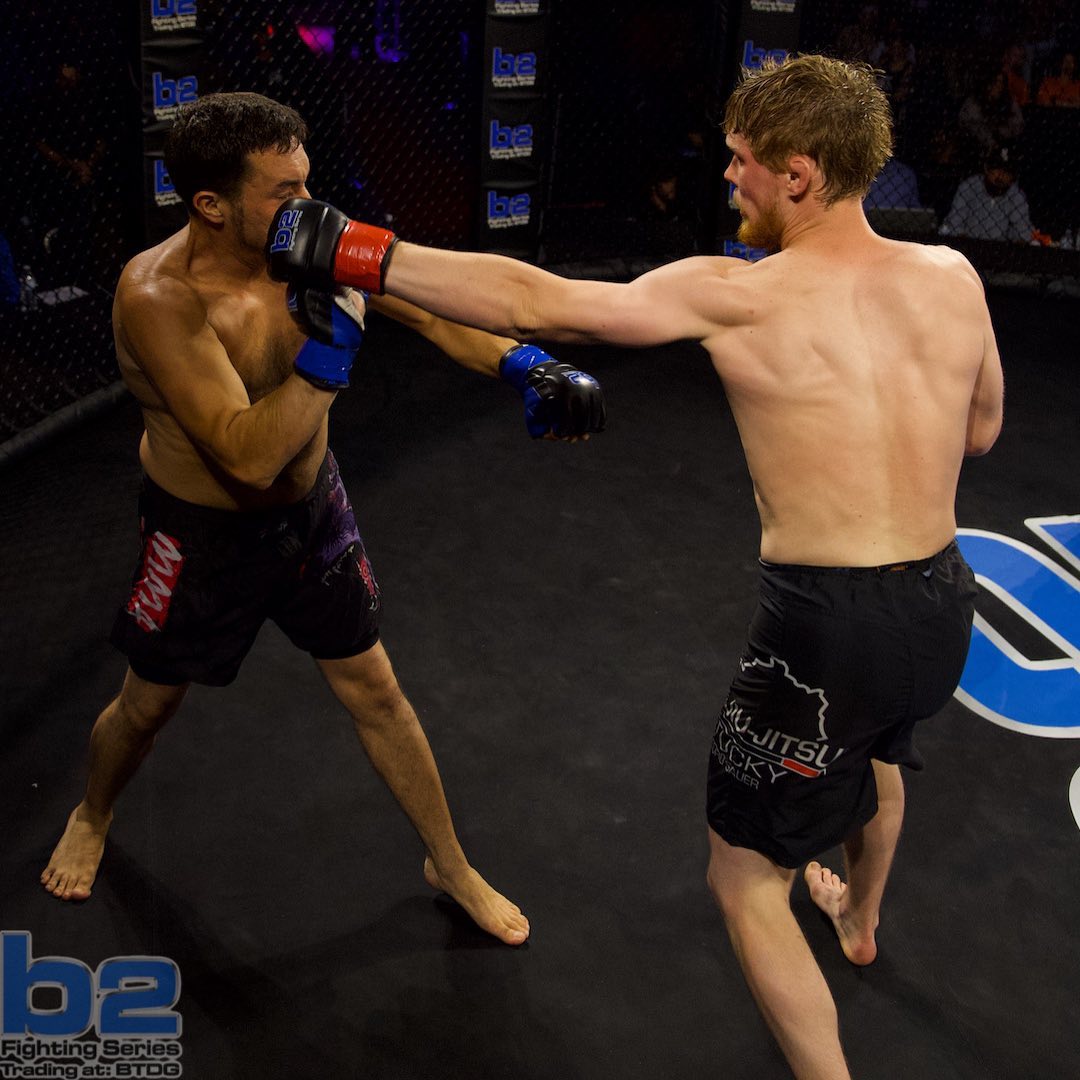 b2_fighting's tweet image. 📜Results📜
B2FS 167: Lexington, KY- Night 1 (Thread)
•
Dylan Mays def. Darrin Hardin via Split Decision
Jackie Stephens def. Paul Oney via TKO (punches) 
Zachary Westlund def. Quoc Hoang via KO (punch) 
Todd Pickett def. Tony Mitchell via Submission (injury) 
#B2FS #MMA #FITE