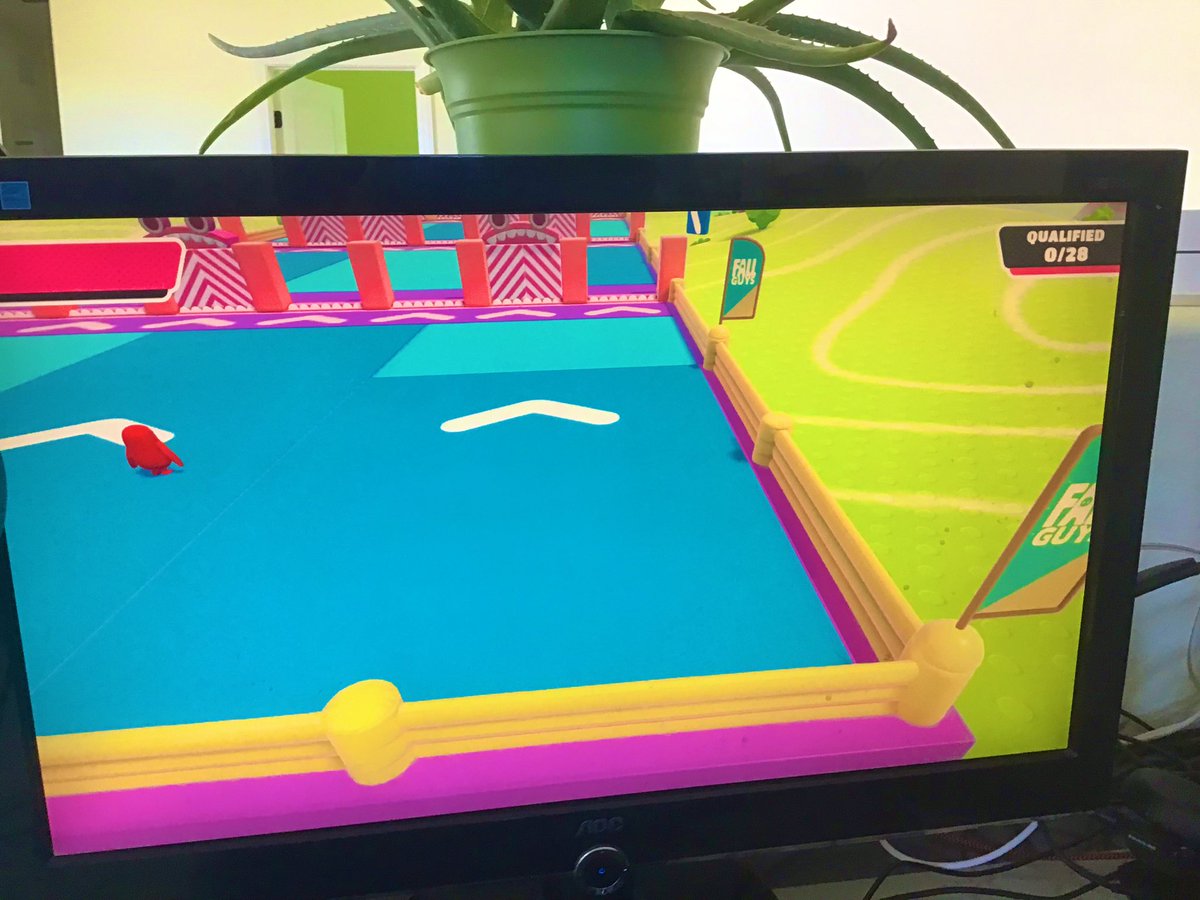 ShrishMaiti's tweet photo. @FallGuysGame fix your game (not meant to hate)
I was qualified but I didn’t fully load in, causing me to not be able to play. This glitch happens 3 out of 10 of my games, and it’s really annoying. Thanks for reading https://t.co/fx0wI66VBA